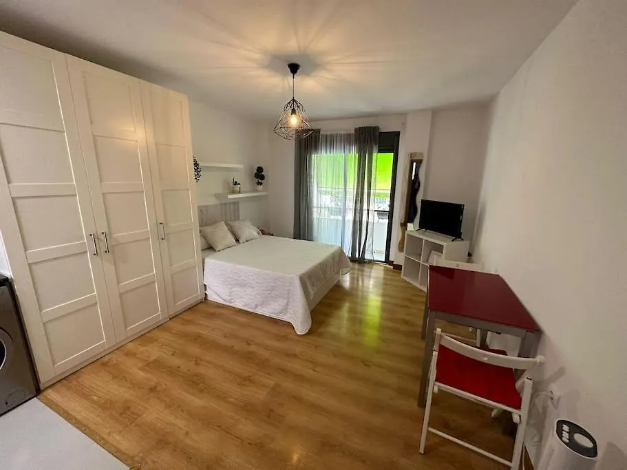 Nice Studio Near The Centre Of Malaga-Jim Apartment
