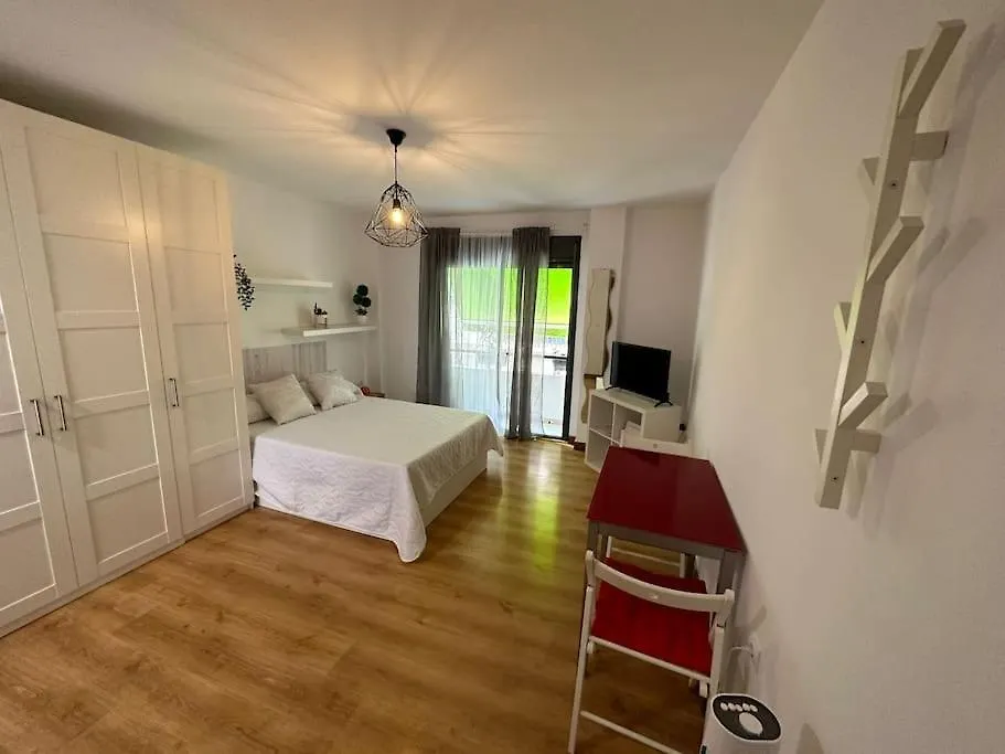 Apartment Nice Studio Near The Centre Of Malaga-Jim